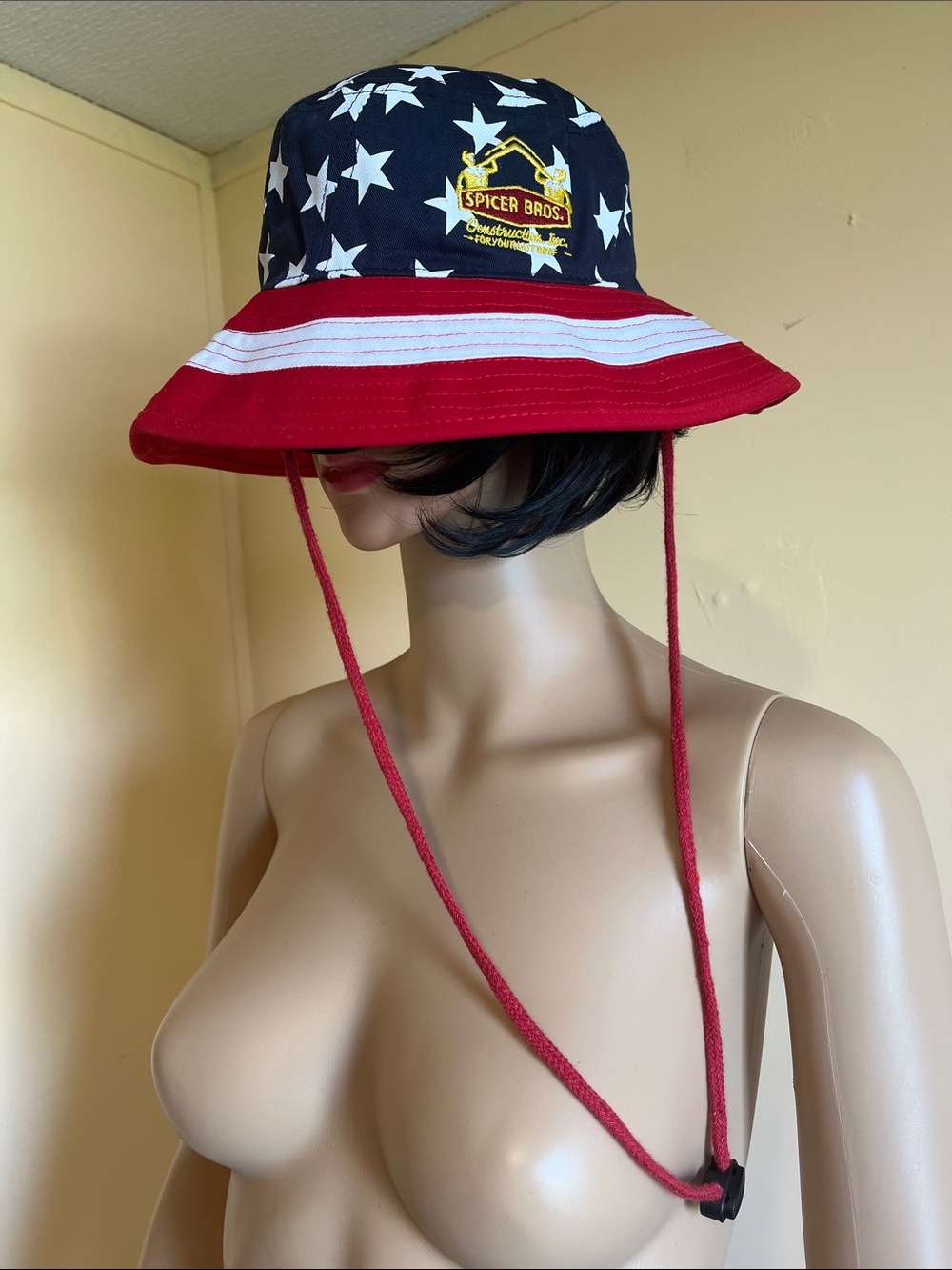 Women's Red & Navy Star Bucket Hat